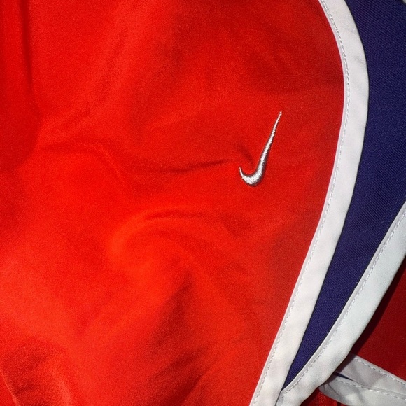 Nike Women's Running Gym Tempo Shorts Size M Red - Picture 5 of 8